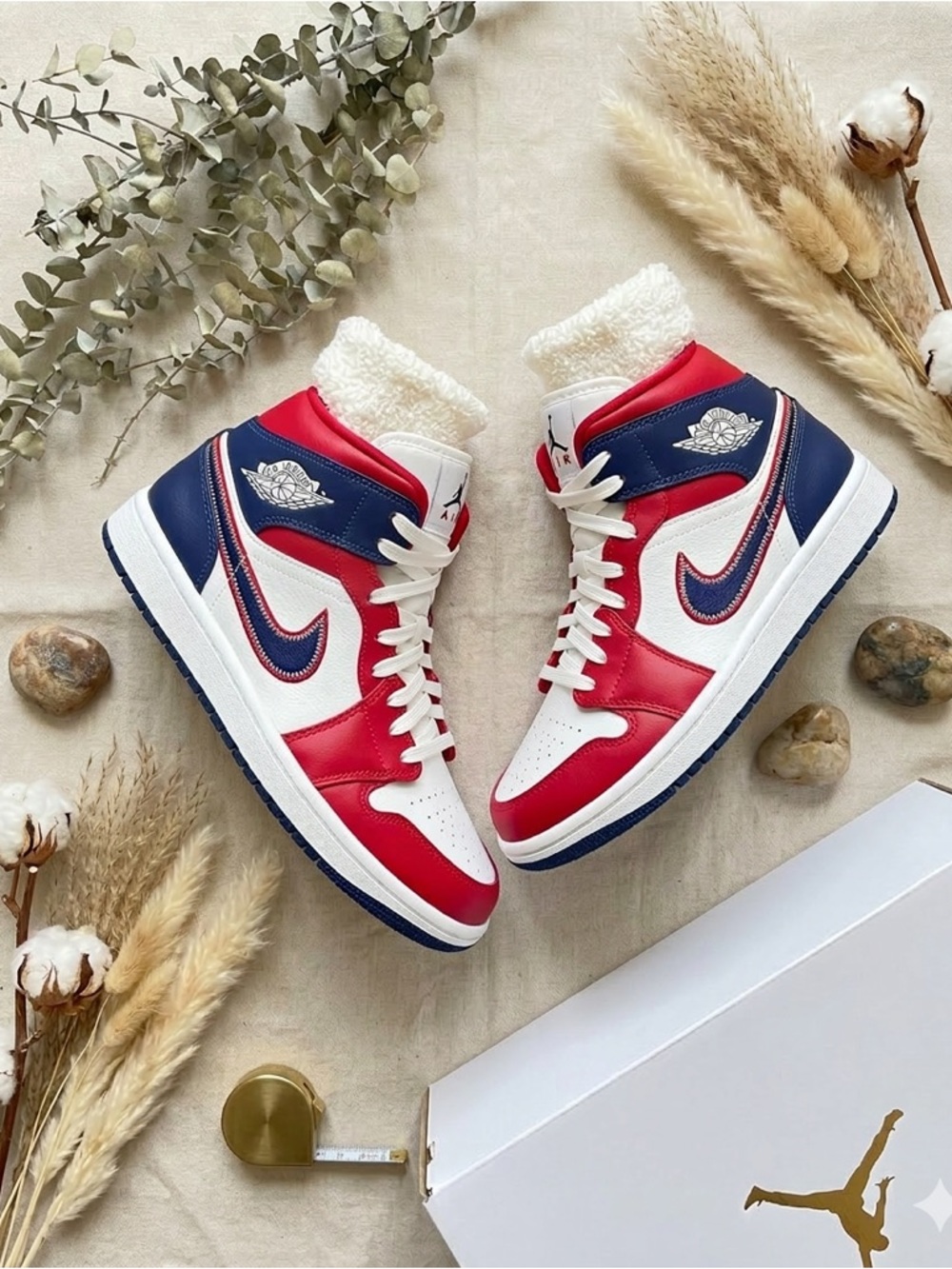 Nike Air Jordan 1 Mid SE Gym Red W8.5 DQ7648-600 USA NIB